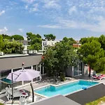 Modern Jura With Pool Near The Beach, Extra Pool Heating Available فيلة *