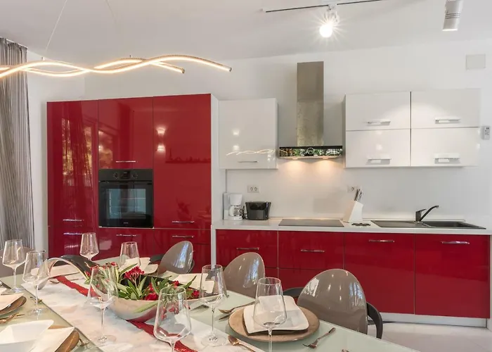 Villa Modern Jura With Pool Near The Beach, Extra Pool Heating Available Medulin