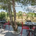 Villa Modern Jura With Pool Near The Beach, Extra Pool Heating Available Medulin