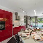 Vila Modern Jura With Pool Near The Beach, Extra Pool Heating Available