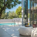 Modern Jura With Pool Near The Beach, Extra Pool Heating Available * Medulin