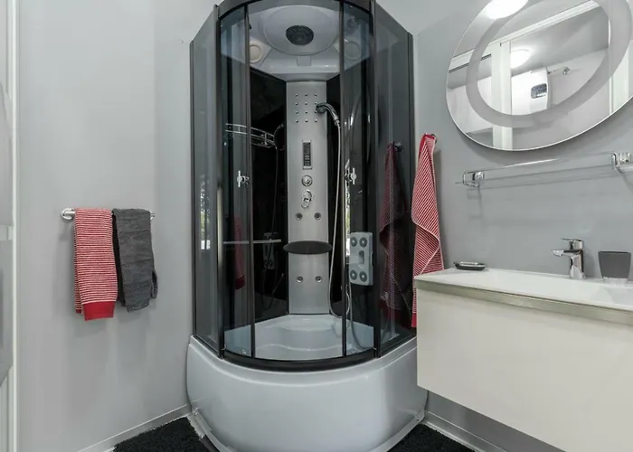 Modern Jura With Pool Near The Beach, Extra Pool Heating Available *