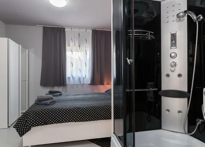 Vila Modern Jura With Pool Near The Beach, Extra Pool Heating Available Medulin