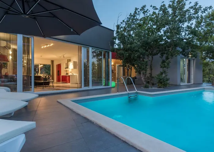 빌라 Modern Jura With Pool Near The Beach, Extra Pool Heating Available *