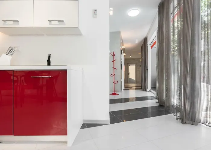 Modern Jura With Pool Near The Beach, Extra Pool Heating Available Villa *